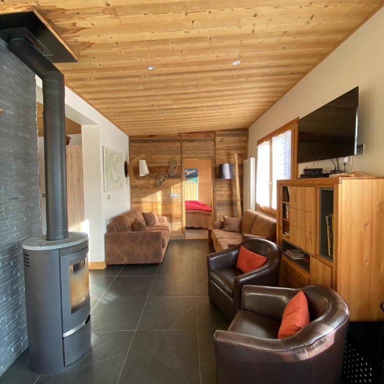 Chalet Les Lauzes - Chalet - 42
