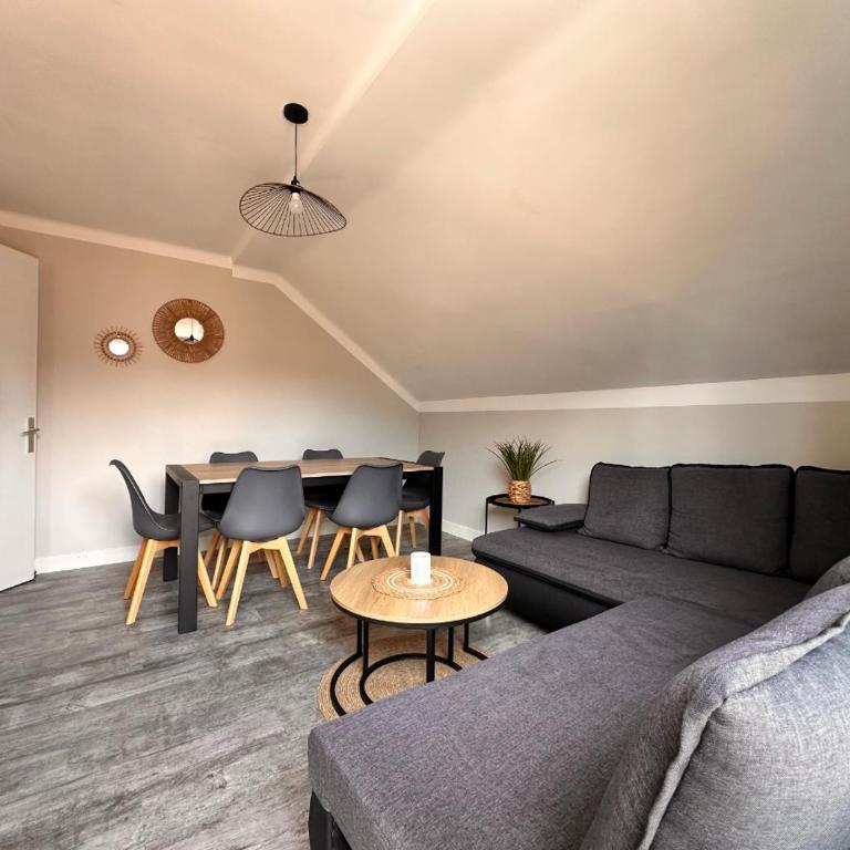 Appartement T5 lumineux proche stations de ski - 2 places de parking privé - Appartement - 1