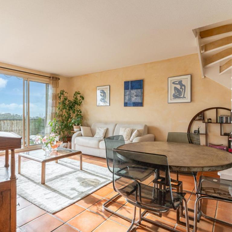 L’Écrin des Collines Calme et panorama ensoleillé - Apartment - 1