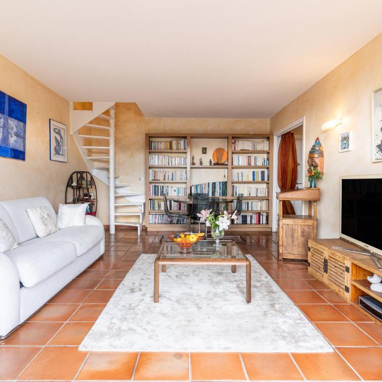 L’Écrin des Collines Calme et panorama ensoleillé - Apartment - 7