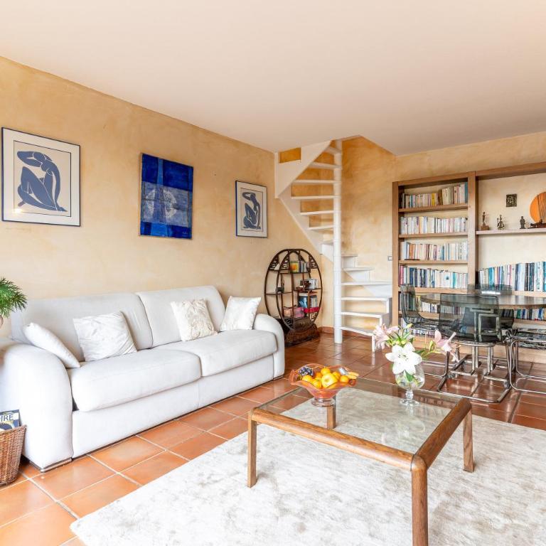 L’Écrin des Collines Calme et panorama ensoleillé - Apartment - 13