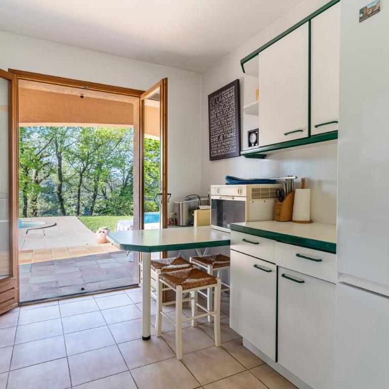 Écrin de verdure charme provençal près de Cannes - Maison de Vacances - 33
