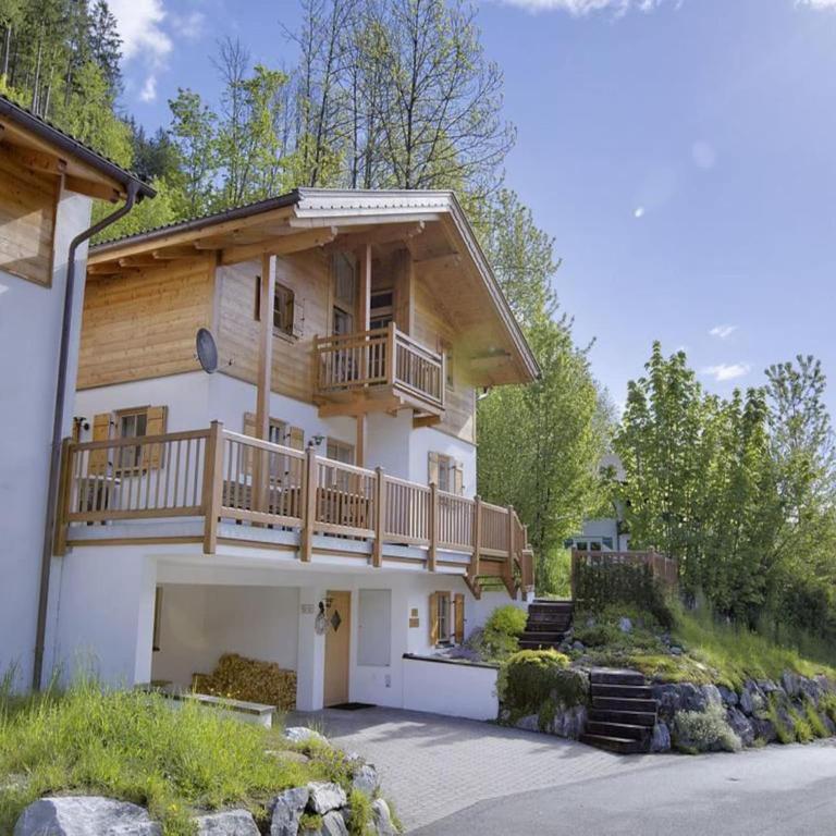 Chalet for 10 people with access to the swimming pool - Ferienhaus - 44