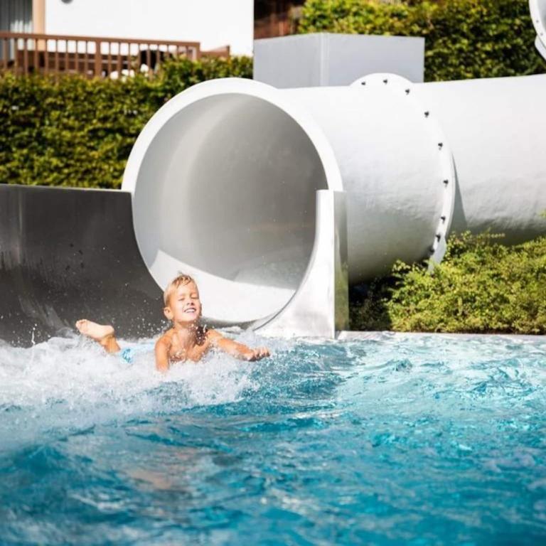 Chalet for 10 people with access to the swimming pool - Ferienhaus - 72