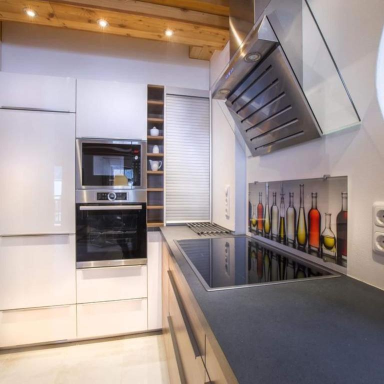 Chalet for 10 people with access to the swimming pool - Ferienhaus - 51