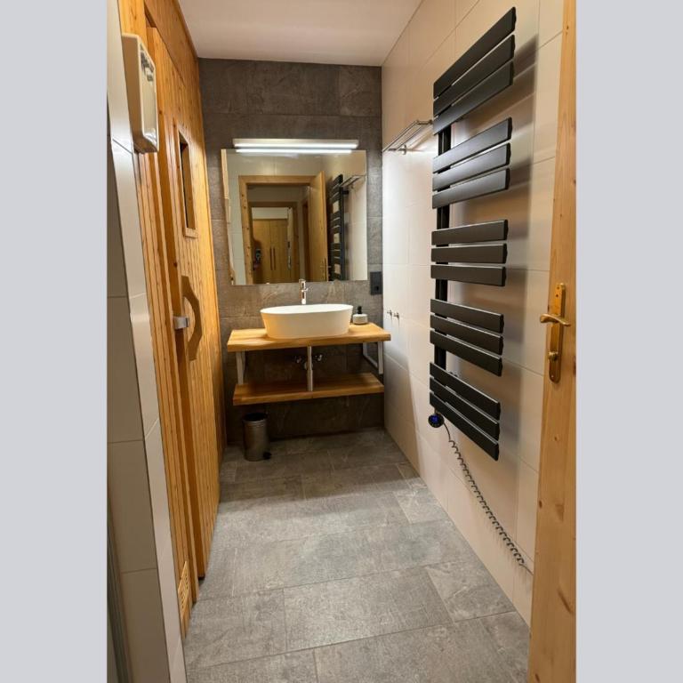 Chalet for 10 people with access to the swimming pool - Ferienhaus - 63
