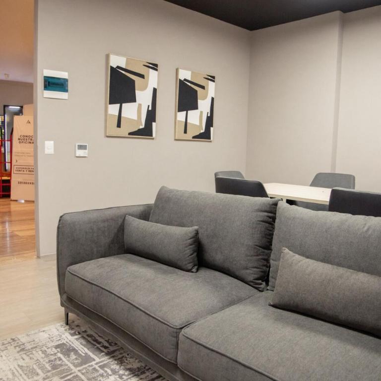 Elegant 2BR Condo in Colomos Providencia - Two-Bedroom Apartment - 21