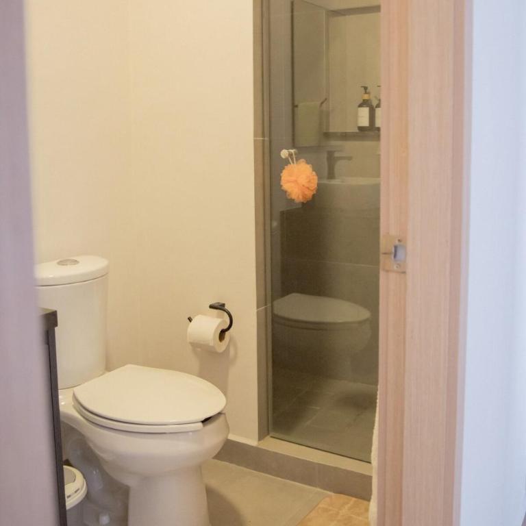 Elegant 2BR Condo in Colomos Providencia - Two-Bedroom Apartment - 33