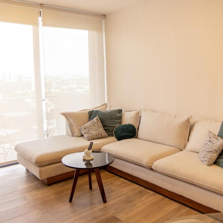 Elegant 2BR Condo in Colomos Providencia - Two-Bedroom Apartment - 37