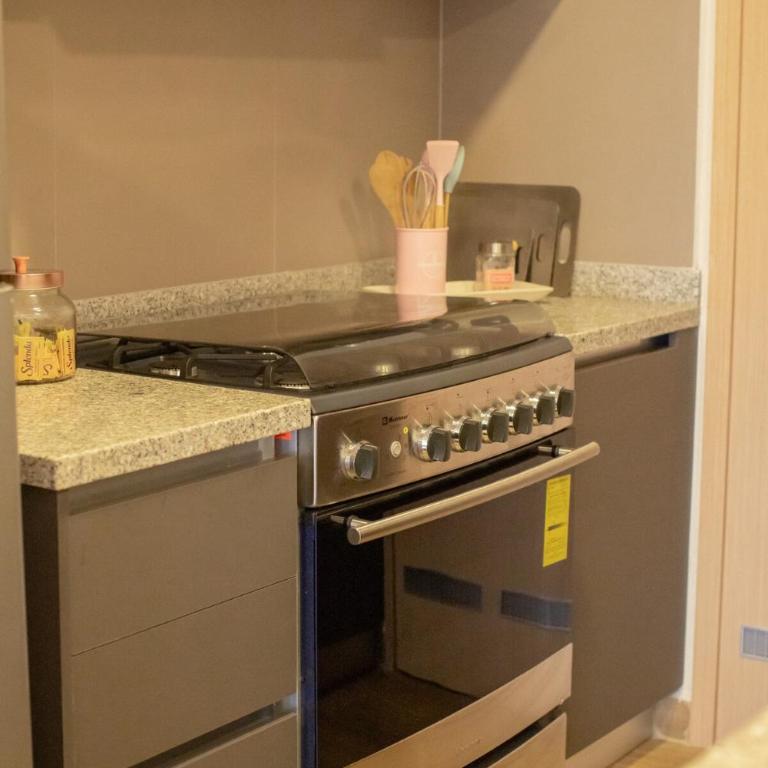 Elegant 2BR Condo in Colomos Providencia - Two-Bedroom Apartment - 42