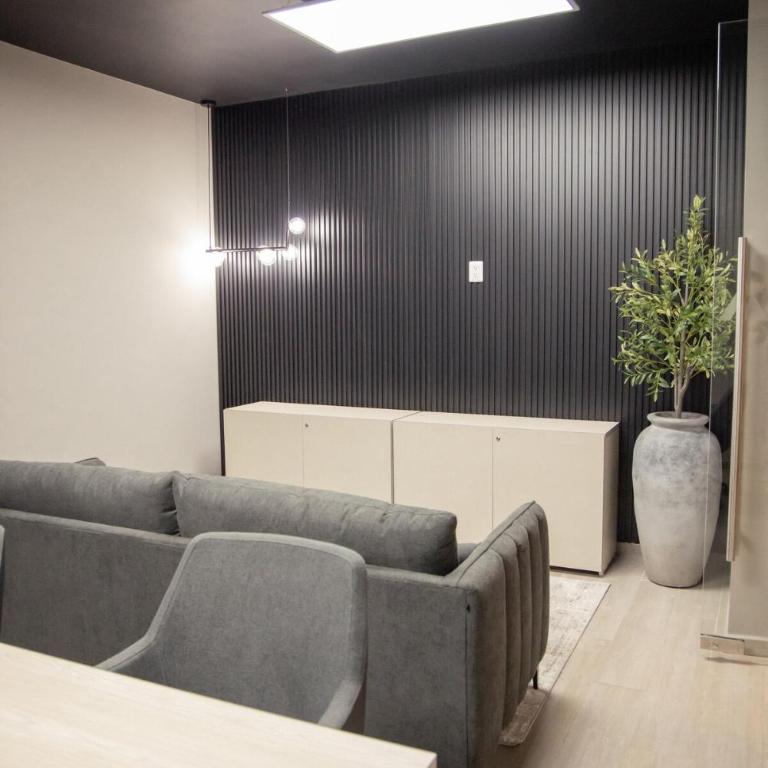 Elegant 2BR Condo in Colomos Providencia - Two-Bedroom Apartment - 54