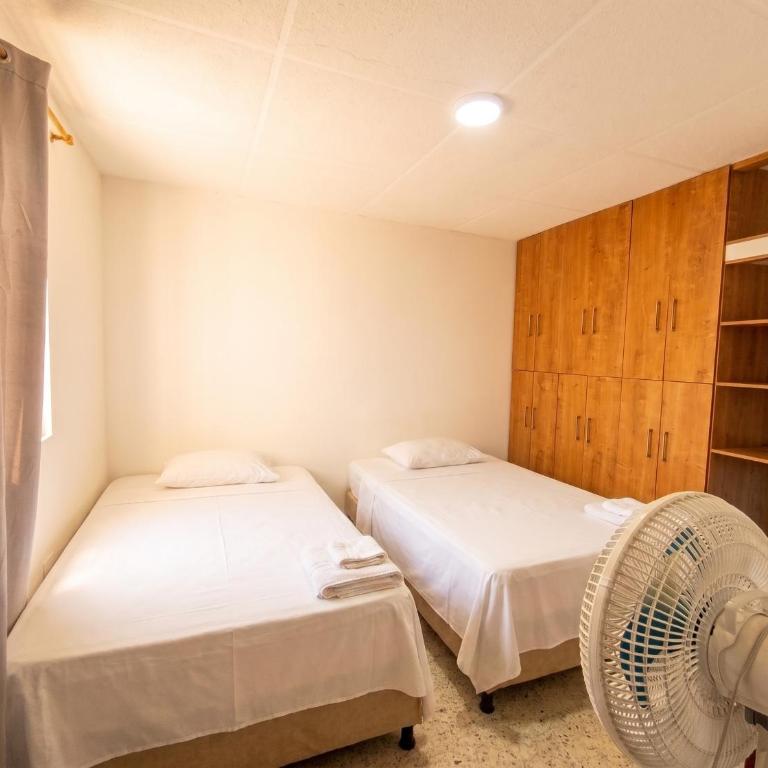 Hostal, casa Jaramillo - Twin Room with Shared Bathroom - 2