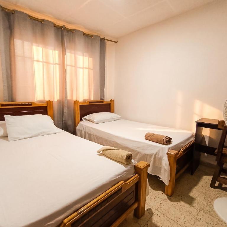 Hostal, casa Jaramillo - Twin Room with Bathroom - 2
