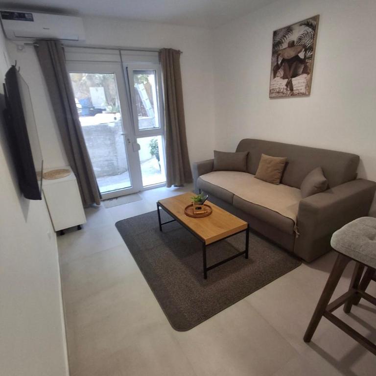 Apartments Radoman - Apartman s 1 Spavaćom Sobom i Pogledom na More - 13
