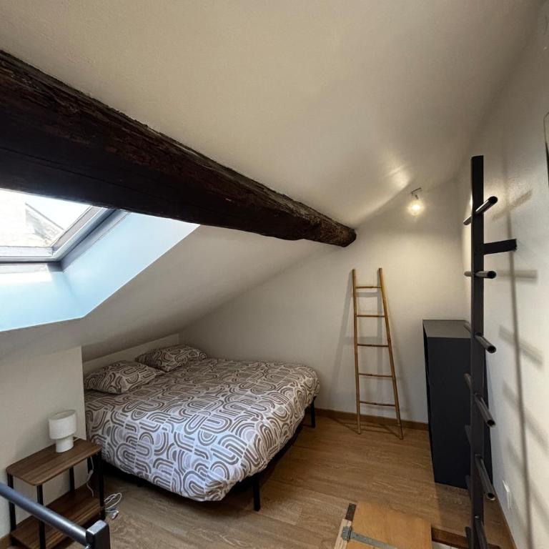 Studio cosy rénové Gare à 2min Centre ville - Appartement 2 Chambres - 9