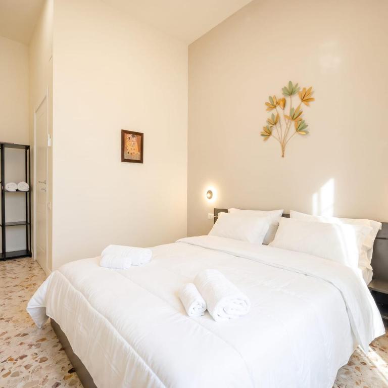 City Hub Urban Suites - Camera Matrimoniale - 1