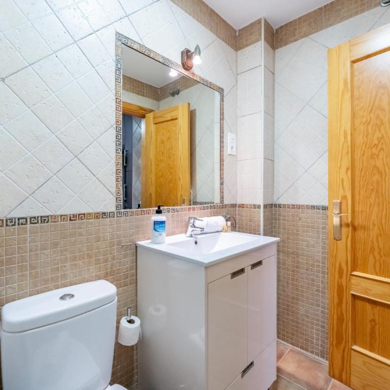 2 bed Duplex in Los Boliches – Modern Comfort - Pass the Keys - Apartamento - 16