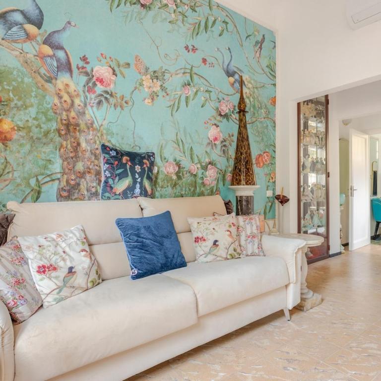 Peacock Court -Urban Garden - One-Bedroom Apartment - 22