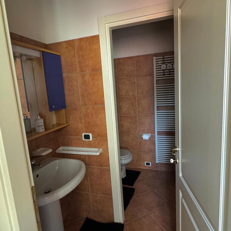 Easy House Como - One-Bedroom Family Apartment - 7