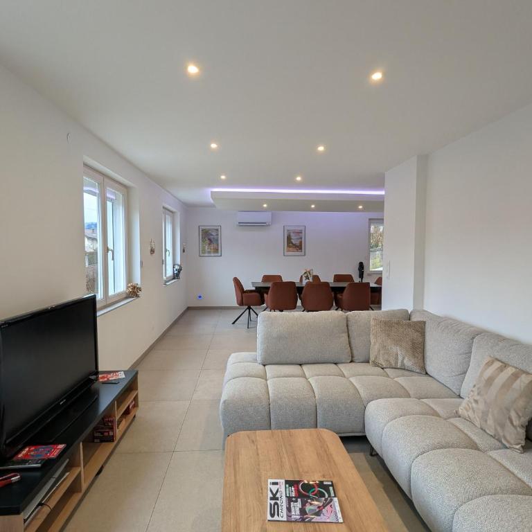 Maison vue montagne, proche centre - 6 pers. - FR-1-589-883 - Maison de Vacances - 11