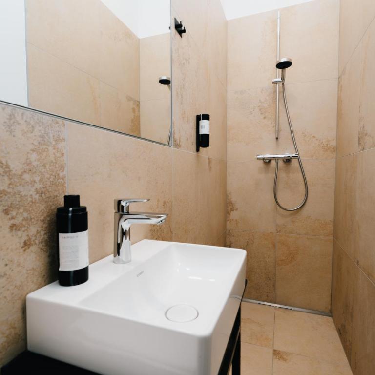 Rilke Apartments - Suite mit Terrasse - 15
