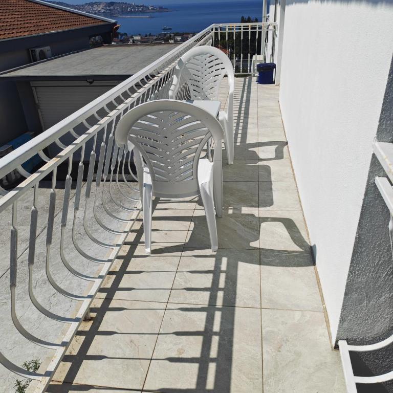 Apartments Stevanovic - Dvokrevetna Soba sa Bračnim Krevetom i Zajedničkim Kupatilom - 5
