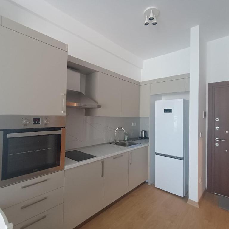 Premium Studio Residence Pool & Parking66 - One-Bedroom Apartment - 15