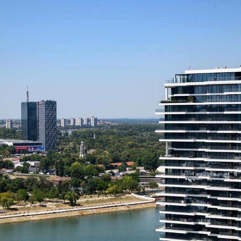 BW Exclusive Residence with Free Garage - Apartman sa 2 Spavaće Sobe i Pogledom na Reku - 13