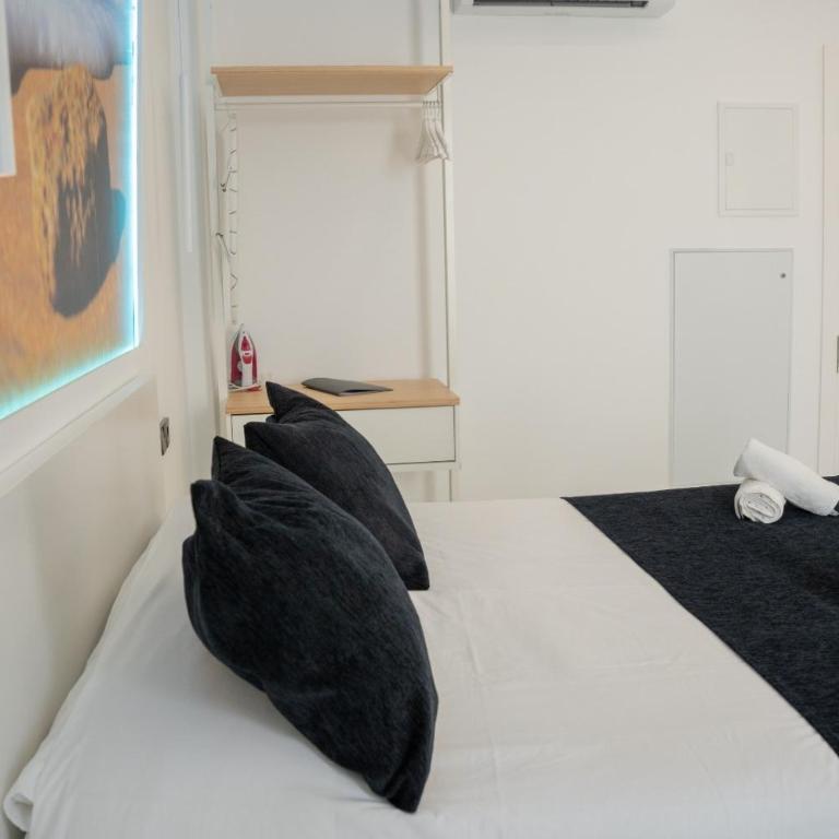 Apartamentos Alsa - Habitación Doble Deluxe con ducha - 1