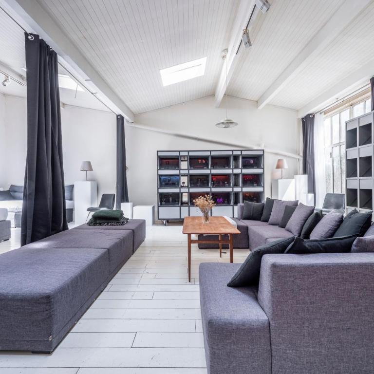 Spacious 4 Bedroom Parisian Retreat Near Gare Nord - Appartement - 1