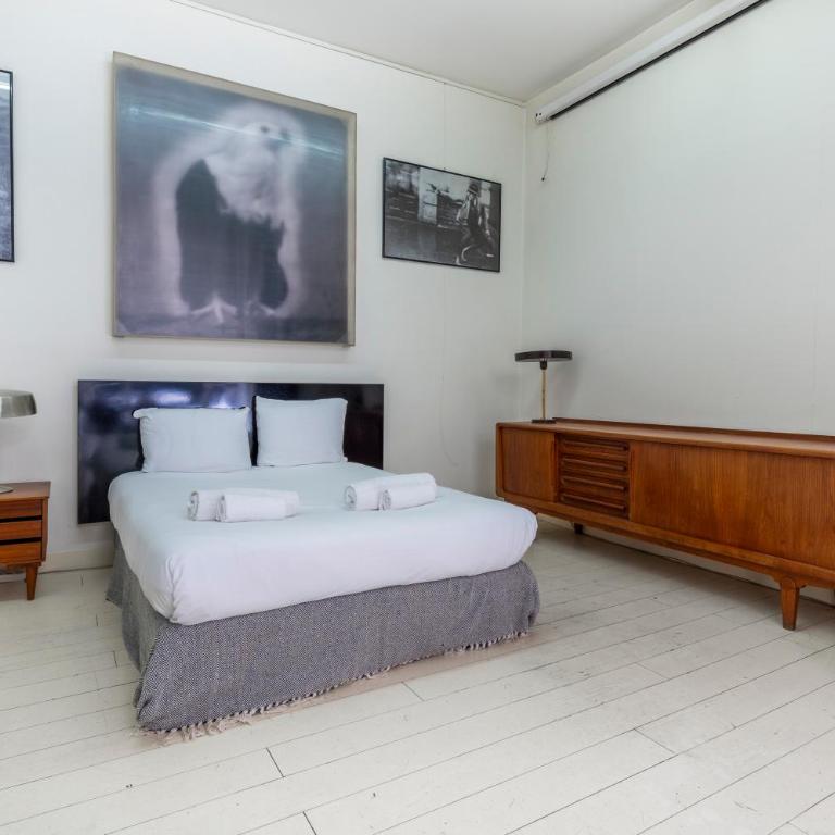 Spacious 4 Bedroom Parisian Retreat Near Gare Nord - Appartement - 13