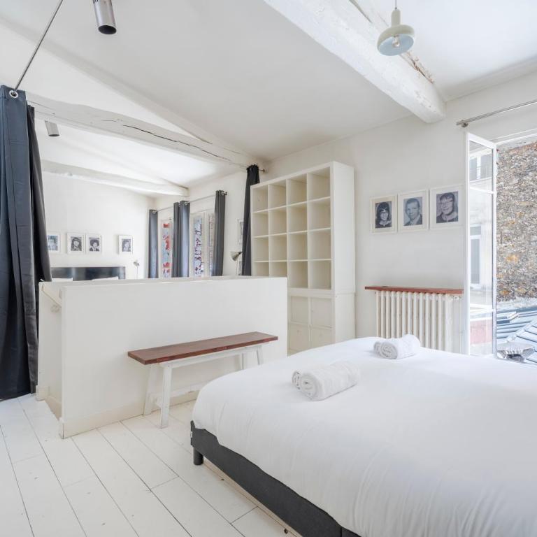 Spacious 4 Bedroom Parisian Retreat Near Gare Nord - Appartement - 16