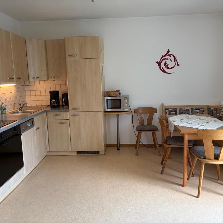 Appartment Lärchenalm - Two-Bedroom Apartment with Balcony - 8