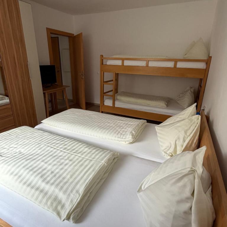 Appartment Lärchenalm - Two-Bedroom Apartment with Balcony - 9