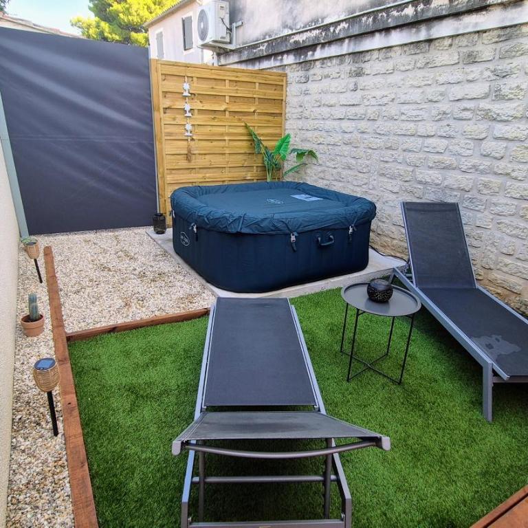 L'Instant Provence - Cosy avec Spa privatif - Clim - Neuf - Appartement 1 Chambre - 30
