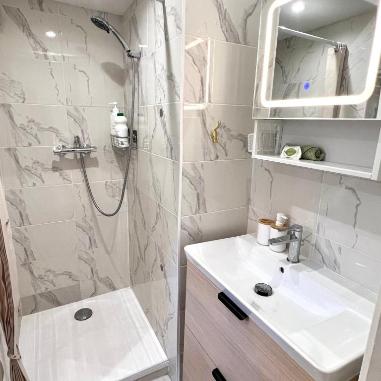 Appartement à Nice Acropolis avec terrasse - Appartement 1 Chambre - 13