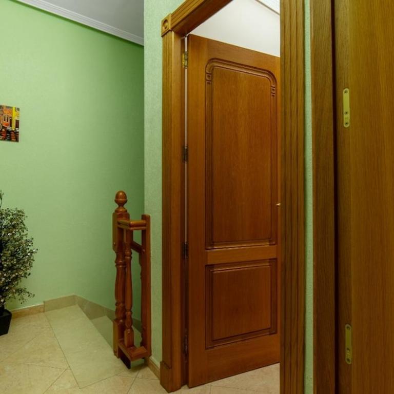 Stylish Villa near beach & pool access - Two-Bedroom House - 18