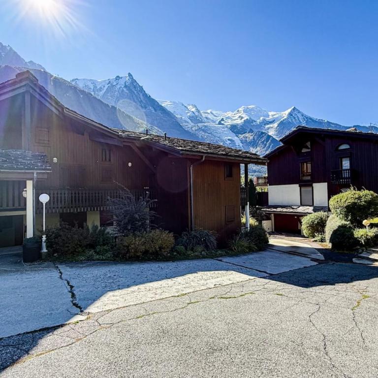 Bright duplex in a quiet yet central location - Apartment - 24