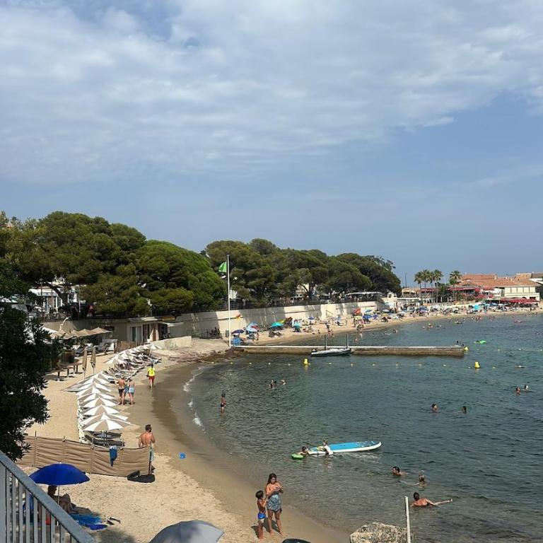 Waterfront villa between Cannes and St-Tropez - Villa - 19