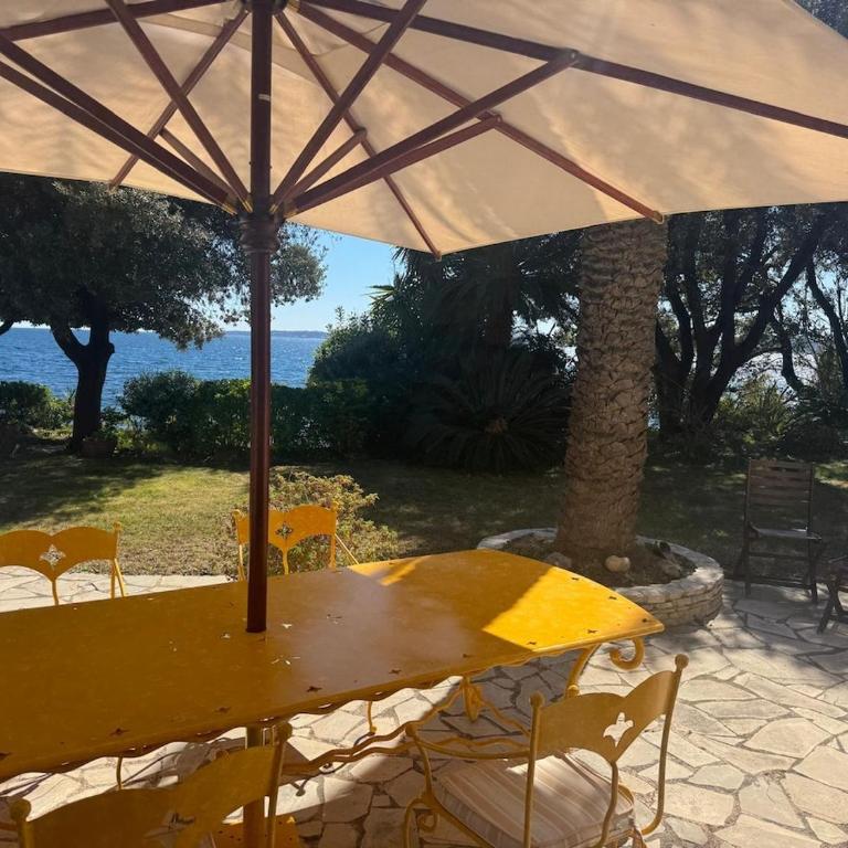 Waterfront villa between Cannes and St-Tropez - Villa - 16