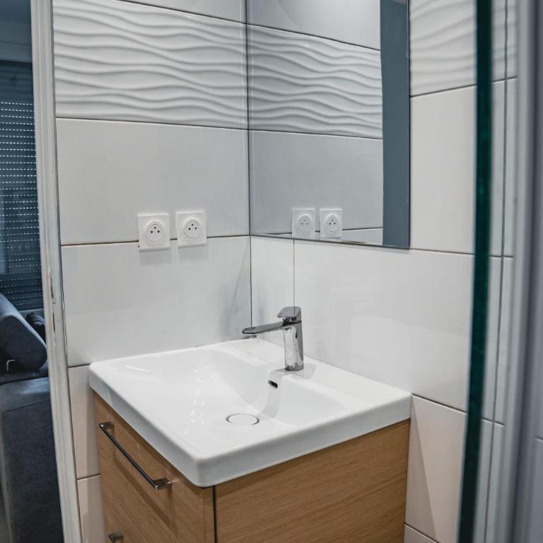 34 m apartment with balcony in Montpellier - Apartment - 6