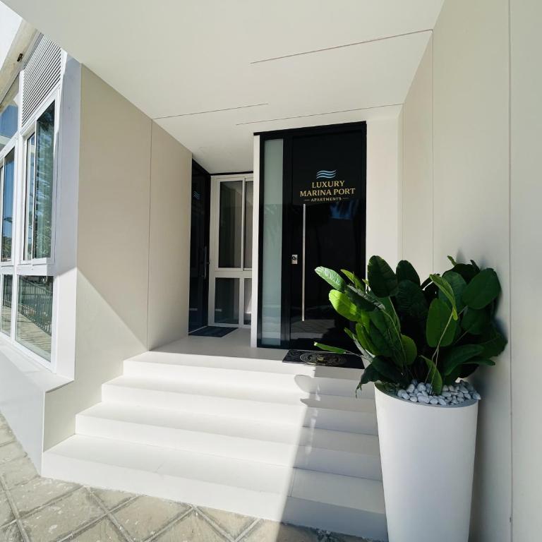 Apartamentos Marina Port - Apartment - 2