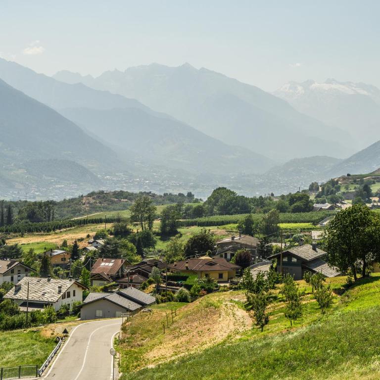 Alpine Aura Loft- Privacy, Relax, Mountain View - Casa a Schiera con 3 Camere da Letto - 70