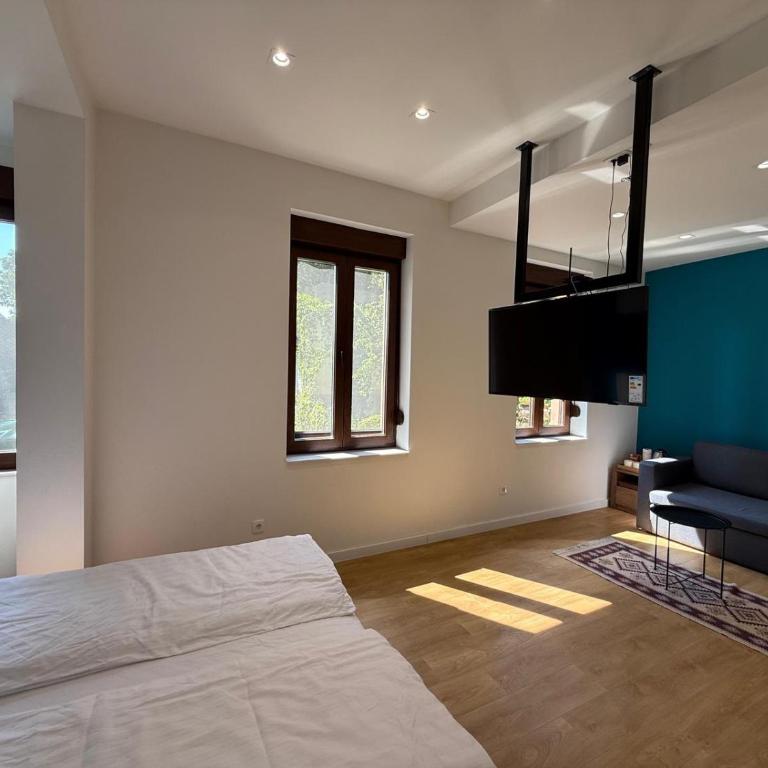 Engadin's Central Rooms in Old Town - Deluxe Suite - 6