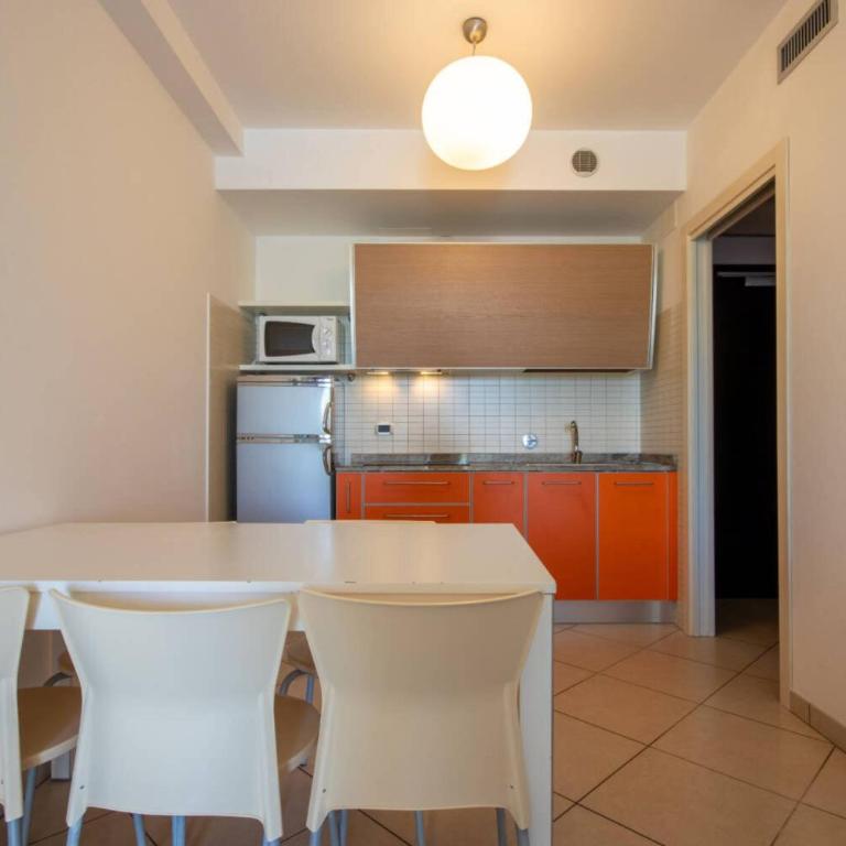 Peaceful flat next to the beach with balcony - Apartment - 11