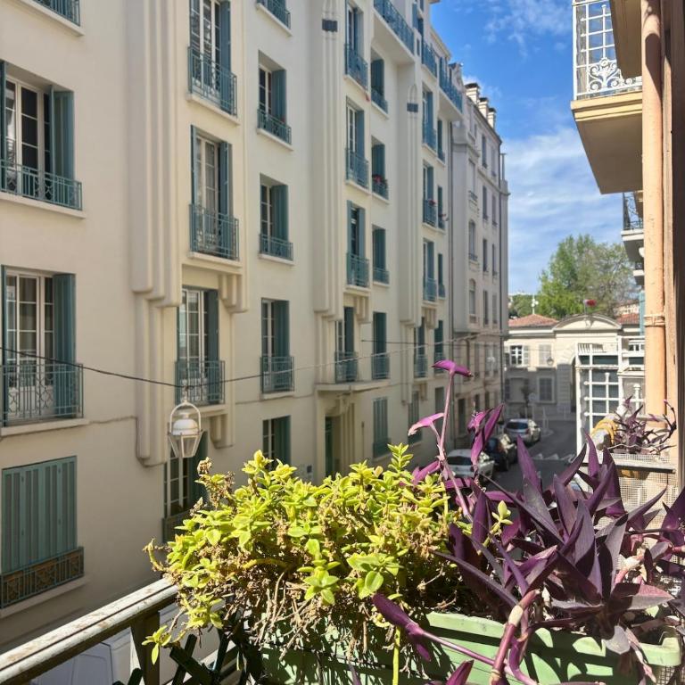 Superbe appartement type haussmannien proche gare - Apartment mit 2 Schlafzimmern - 25