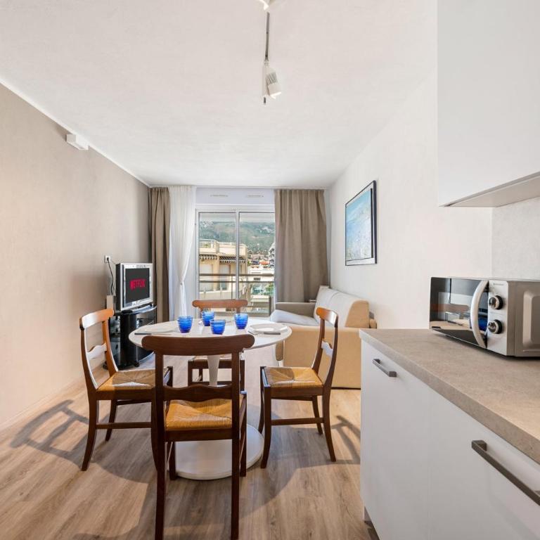 LE RIVIERA PRESTIGE Front de Mer Terrasse Parking - Appartement 2 Chambres avec Terrasse - 9