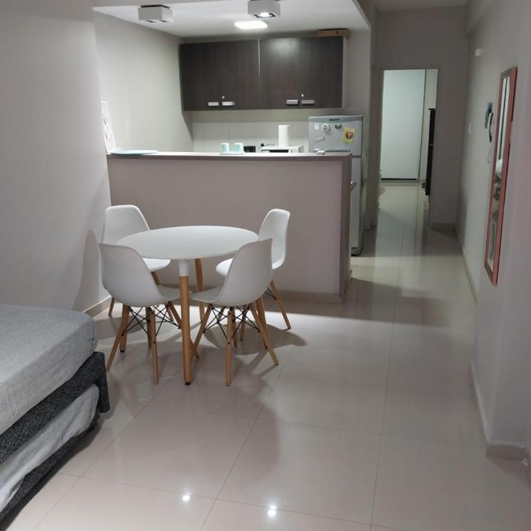 Departamento Ideal para 2 Personas y Apto para 4 en Zona Norte Tucuman - One-Bedroom Apartment with Balcony - 15