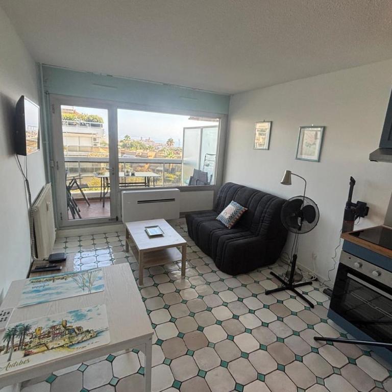 Apartment with sea view terrace and swimming pool - Apartment - 2