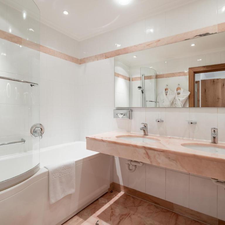 Das Central – Alpine . Luxury . Life - Deluxe Doppel-/Zweibettzimmer - 2